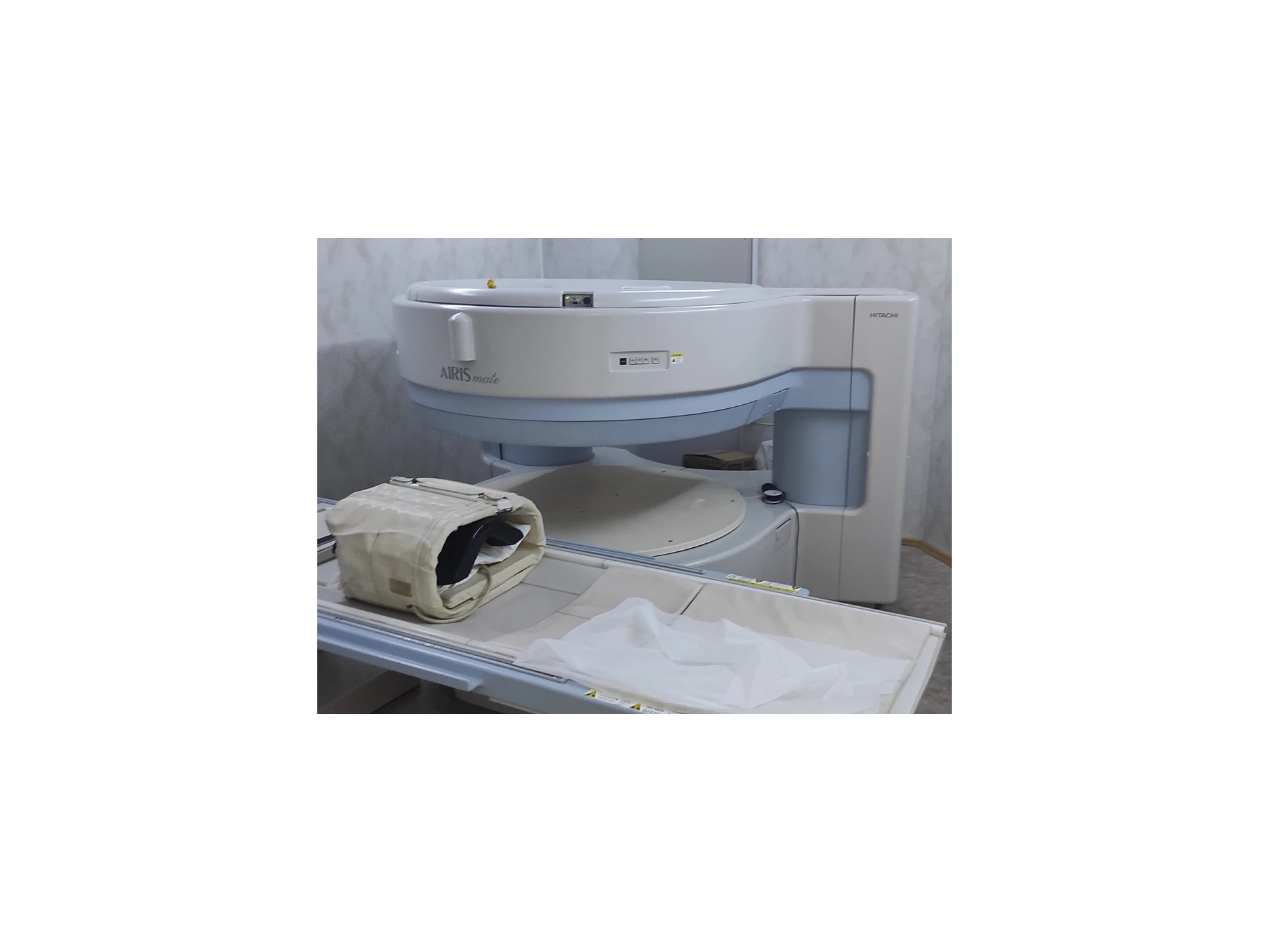 Aparat de rezonanță magnetică nucleară HITACHI AIRIS MATE 0.2t
