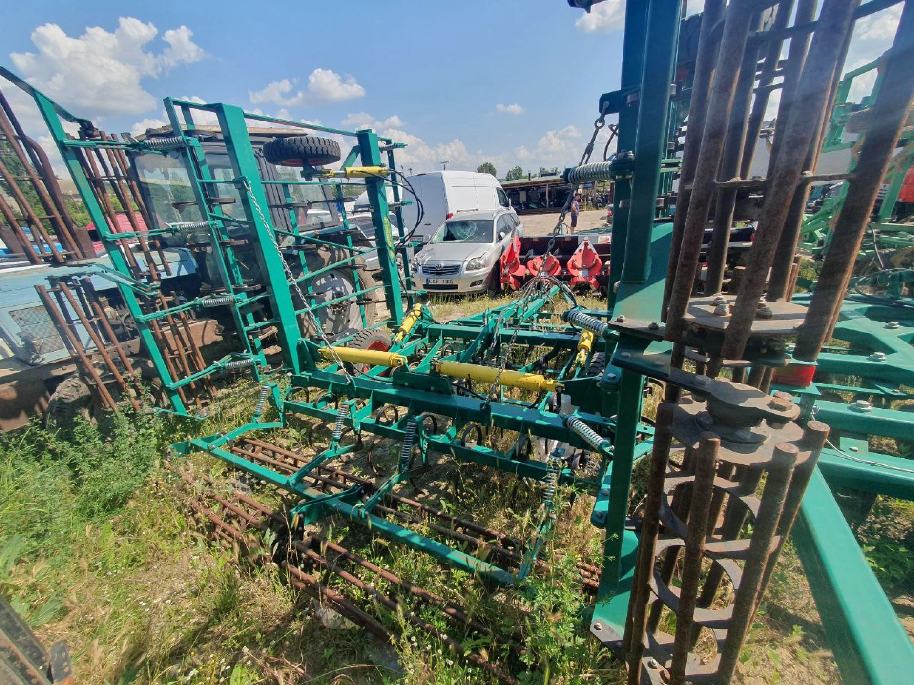Cultivator pentru lucrarea totală a solului Agromerkur 700 AGK