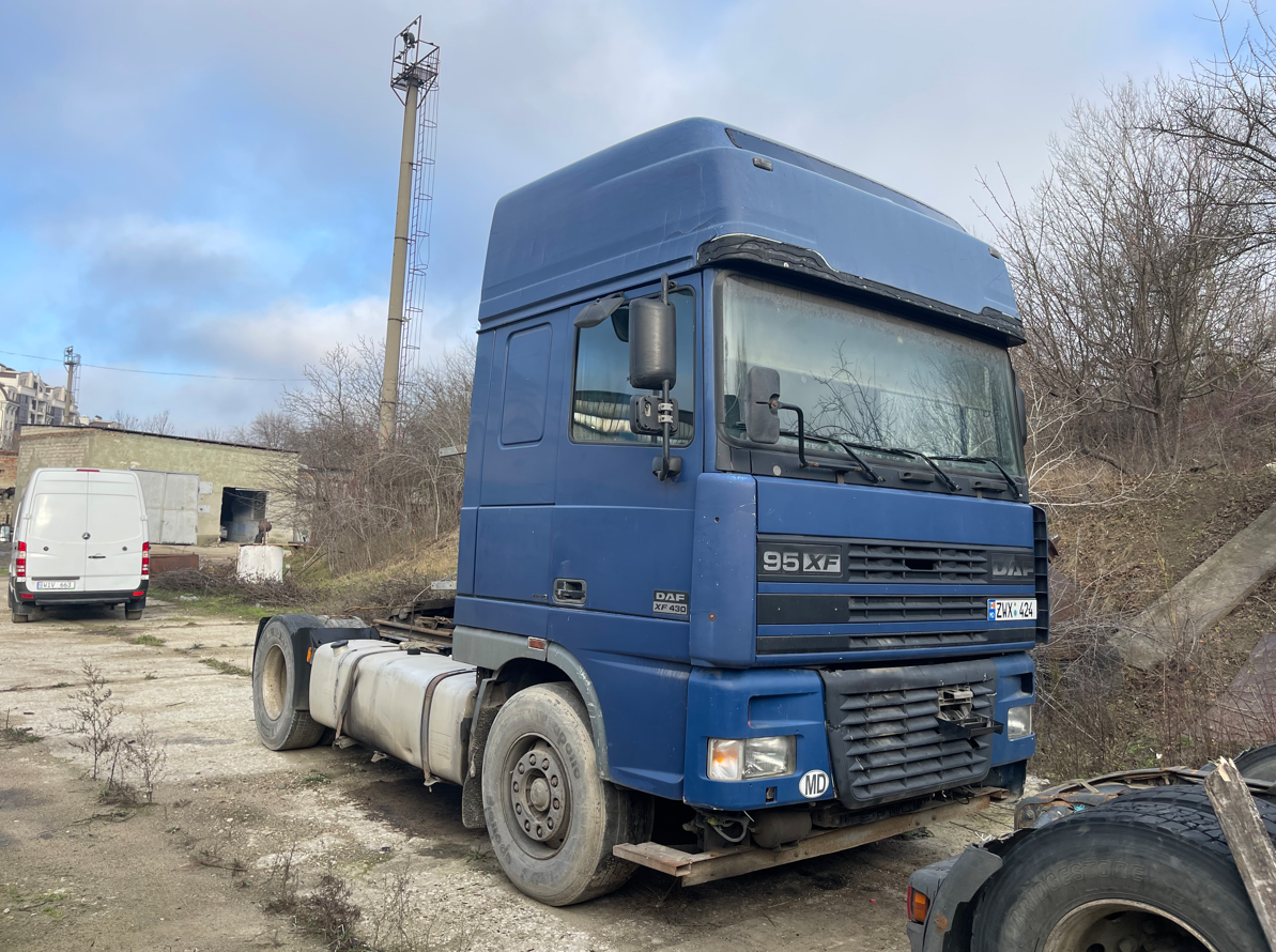 Camion DAF XF 195 430