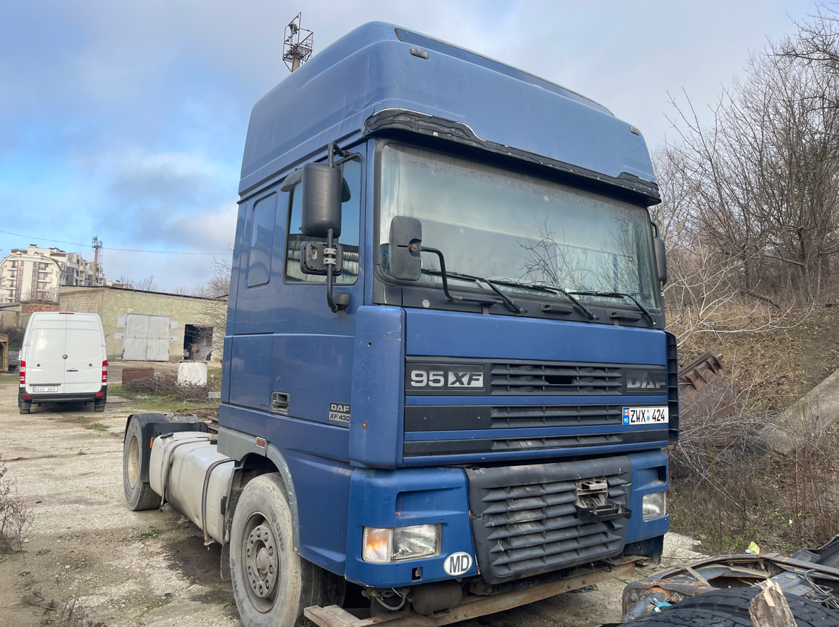 Camion DAF XF 195 430